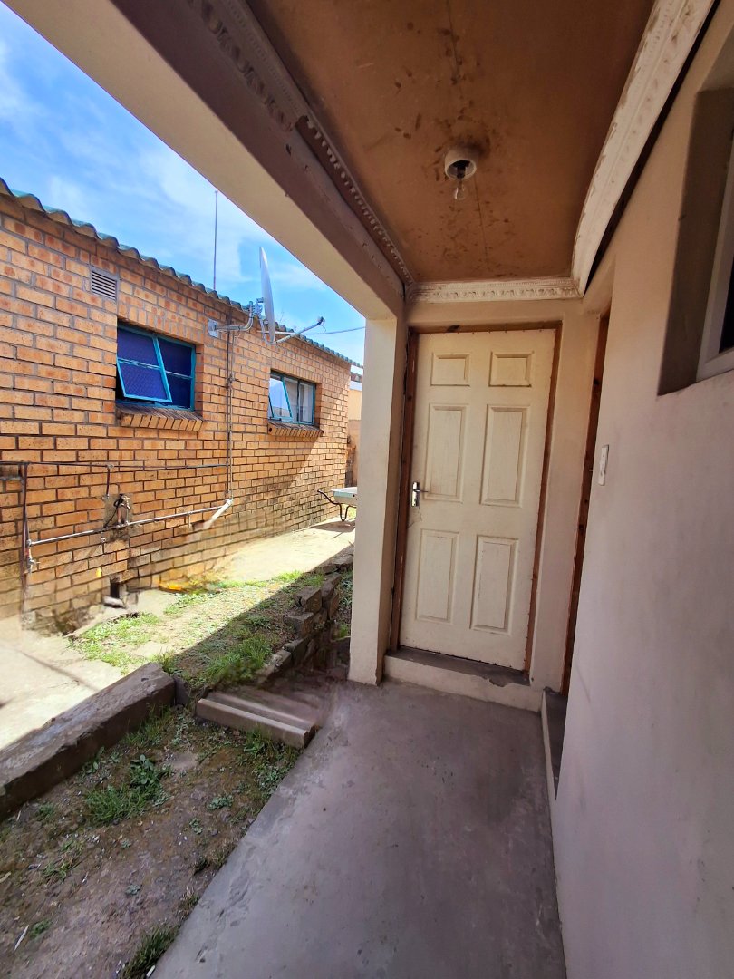 5 Bedroom Property for Sale in Mdantsane Nu 8 Eastern Cape